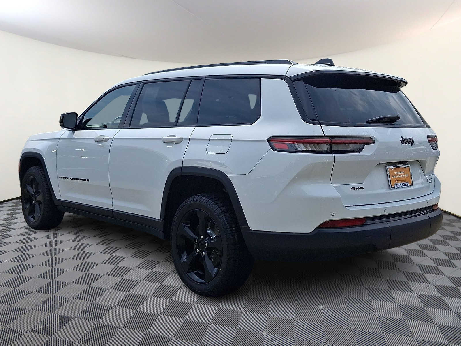 Used 2023 Jeep Grand Cherokee L Laredo SUV