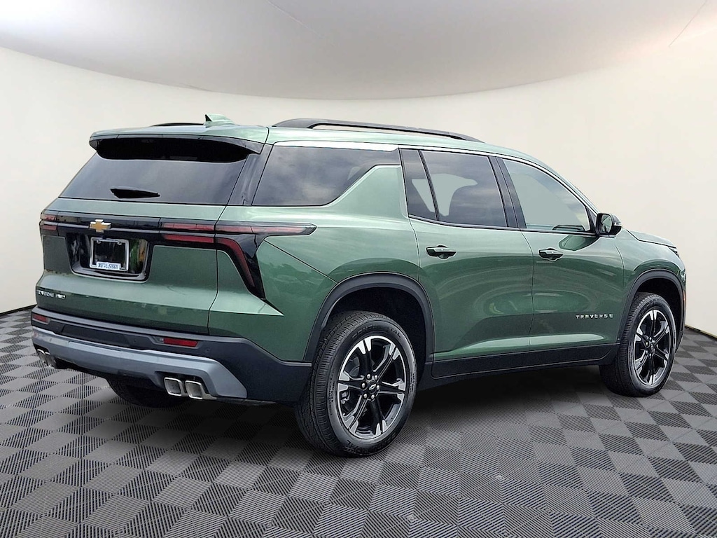 New 2027 Chevrolet Traverse LT SUV