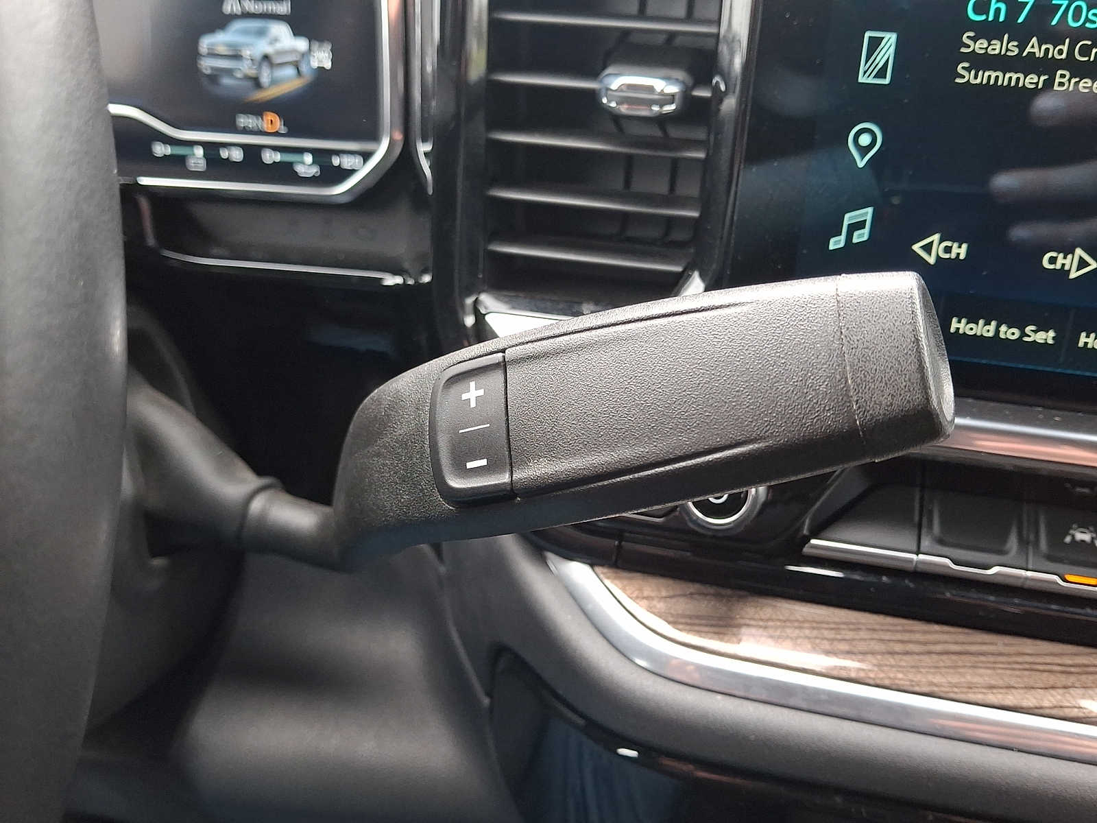 2022 Chevrolet Silverado 1500 RST - Photo 30