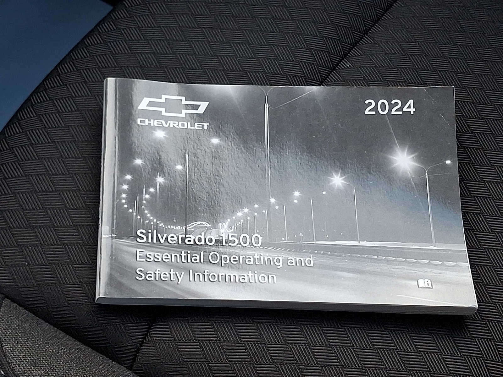 2024 Chevrolet Silverado 1500 LT - Photo 27