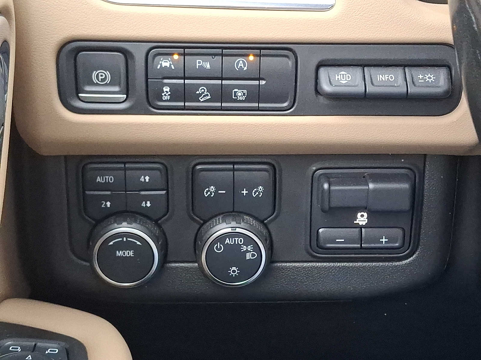 2023 Chevrolet Tahoe Premier - Photo 25