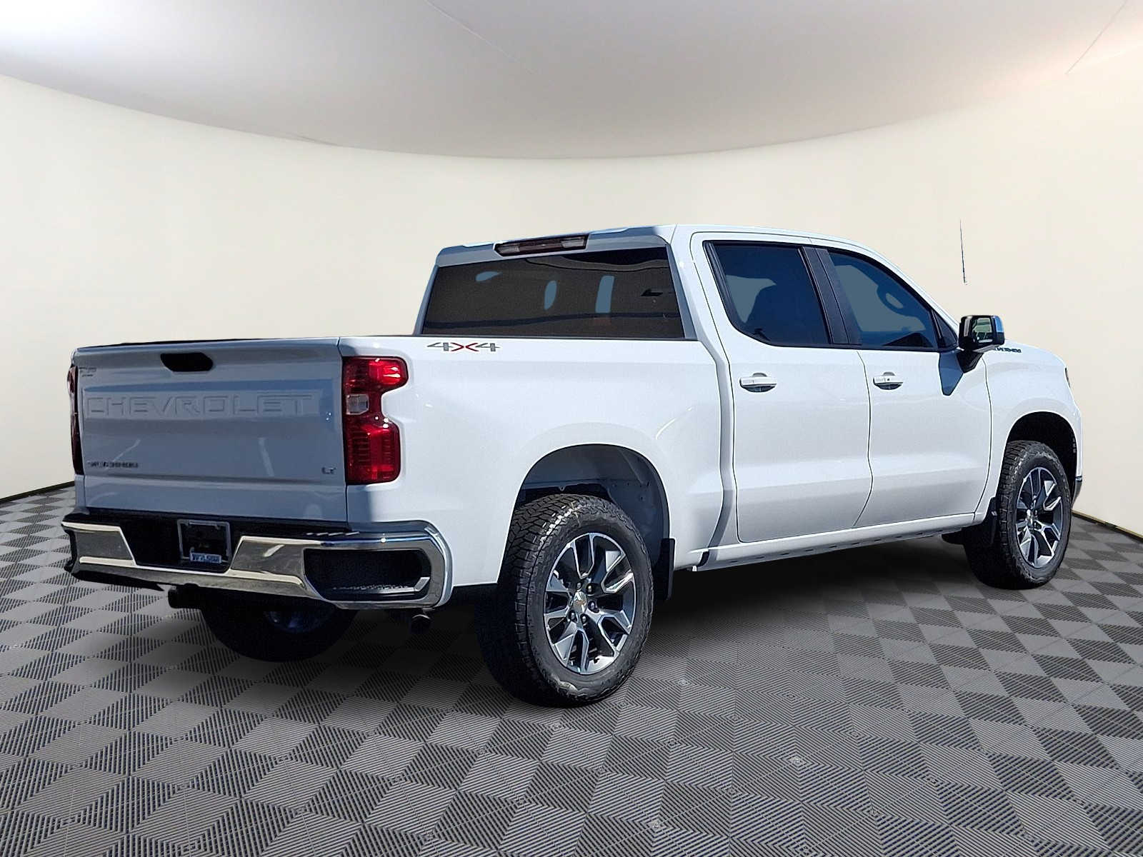 2026 Chevrolet Silverado 1500 LT - Photo 4