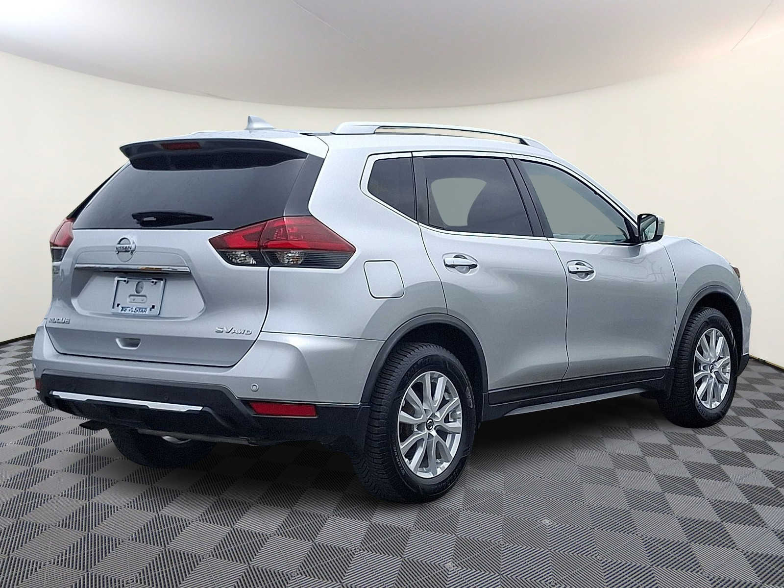 2020 Nissan Rogue SV - Photo 6