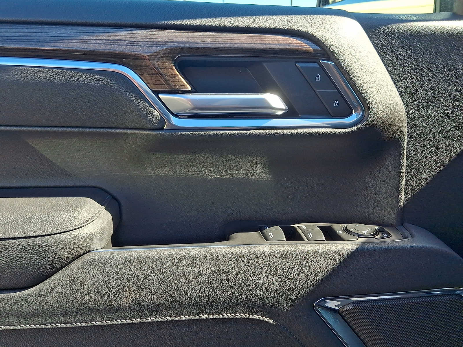 2026 Chevrolet Silverado 1500 LT - Photo 8