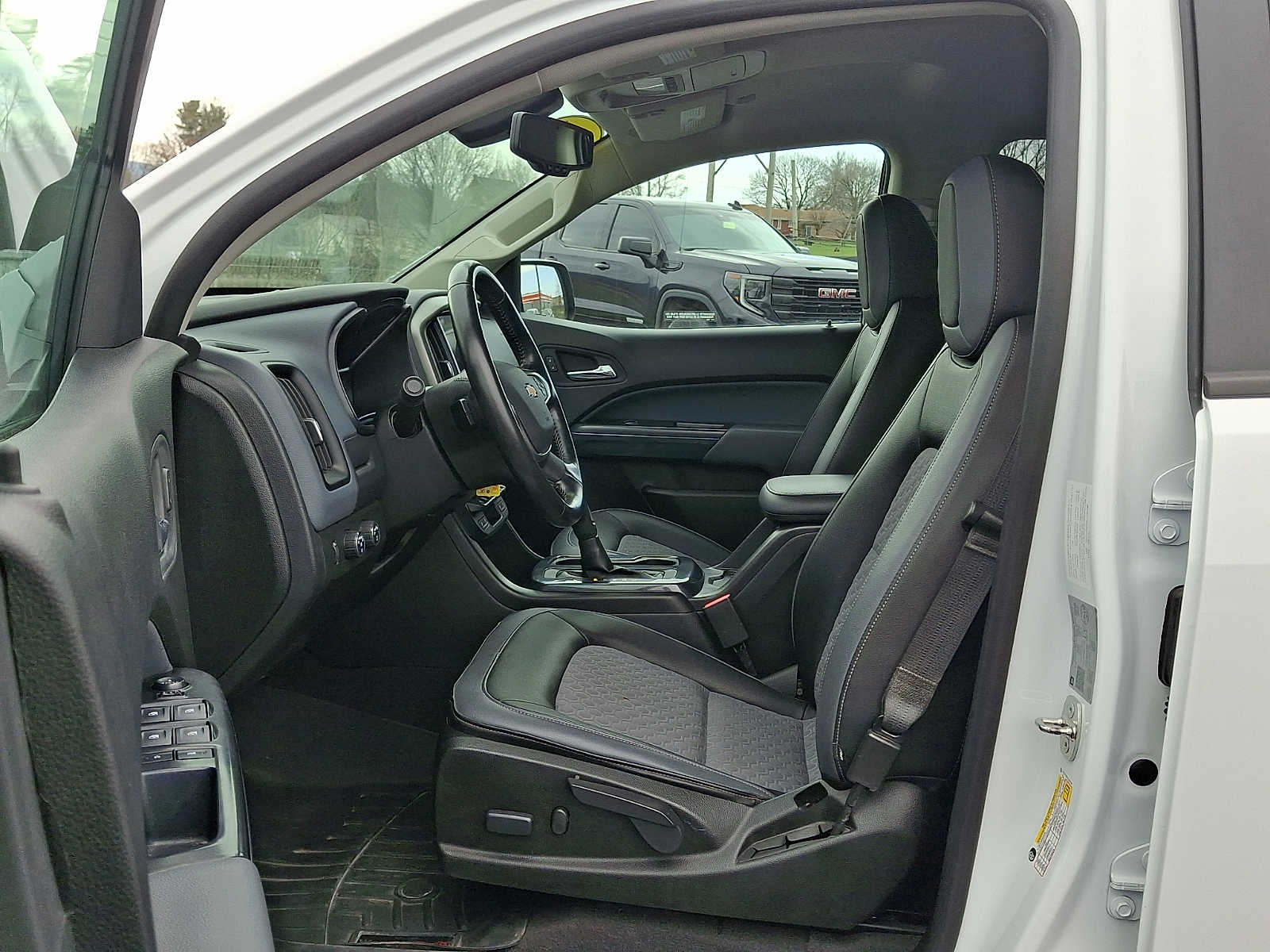 2020 Chevrolet Colorado Z71 - Photo 14