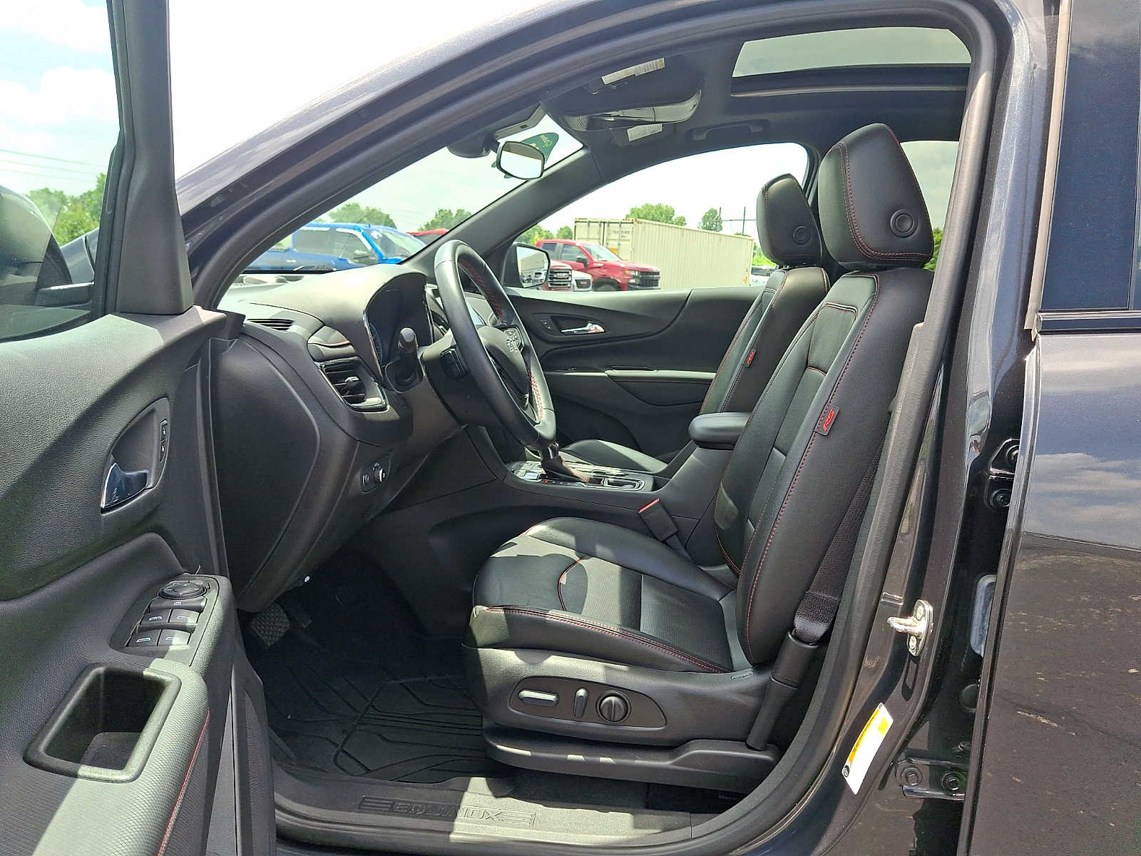 2023 Chevrolet Equinox RS - Photo 16