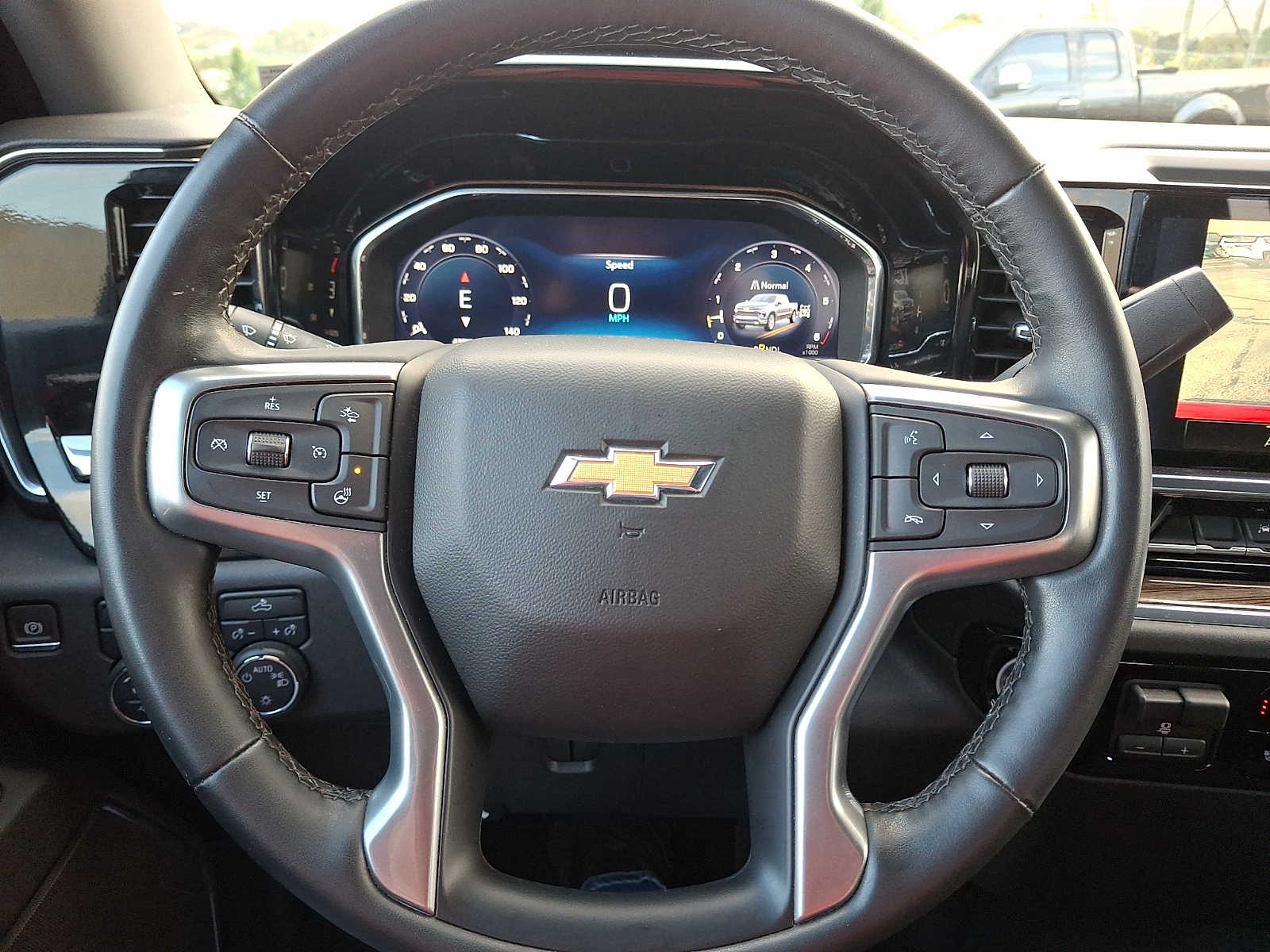 2024 Chevrolet Silverado 1500 LT - Photo 20
