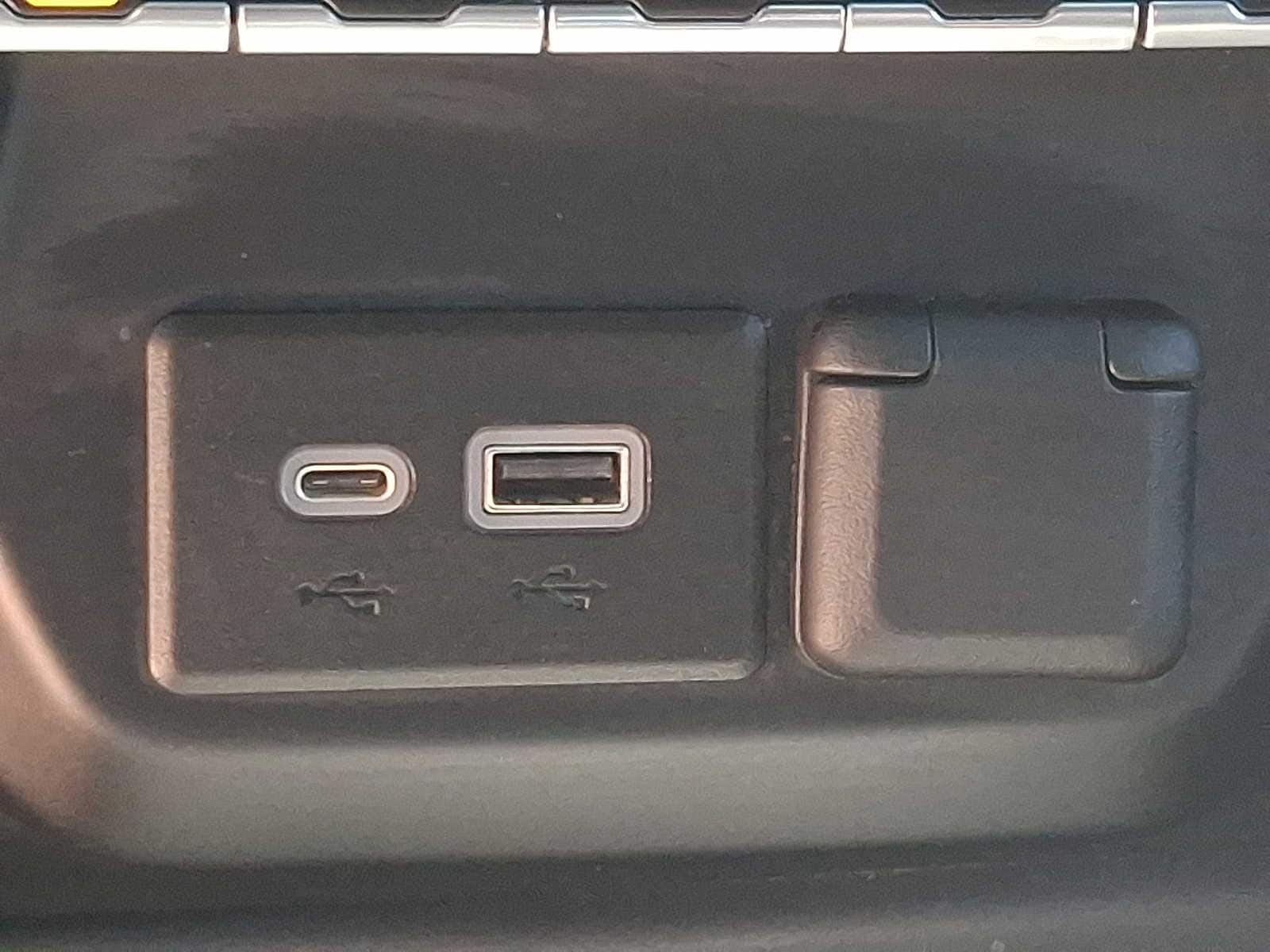 2020 Chevrolet Silverado 1500 RST - Photo 27