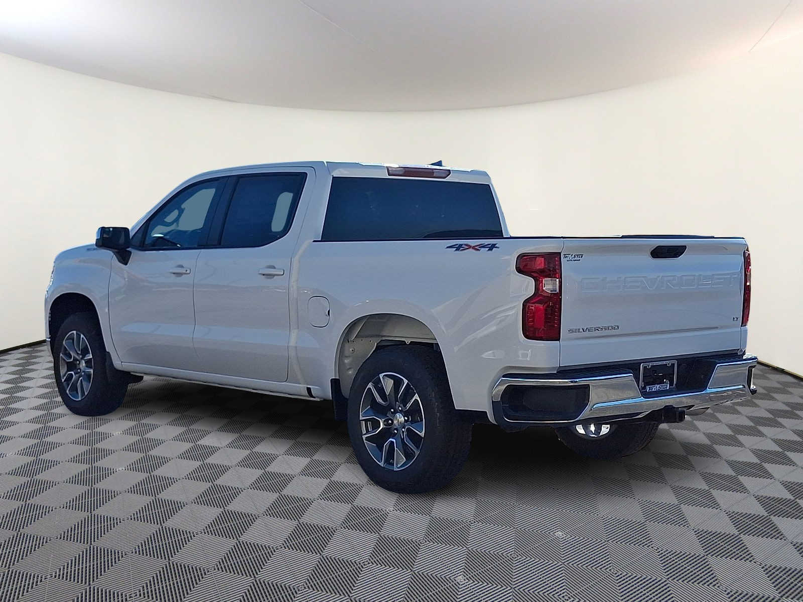 2026 Chevrolet Silverado 1500 LT - Photo 3