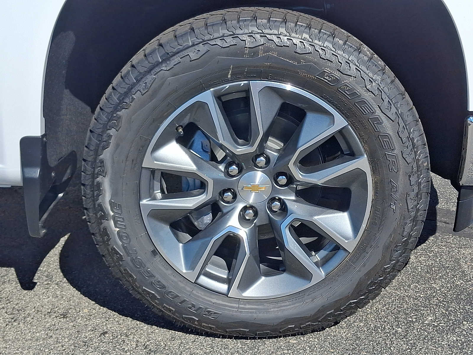 2026 Chevrolet Silverado 1500 LT - Photo 5