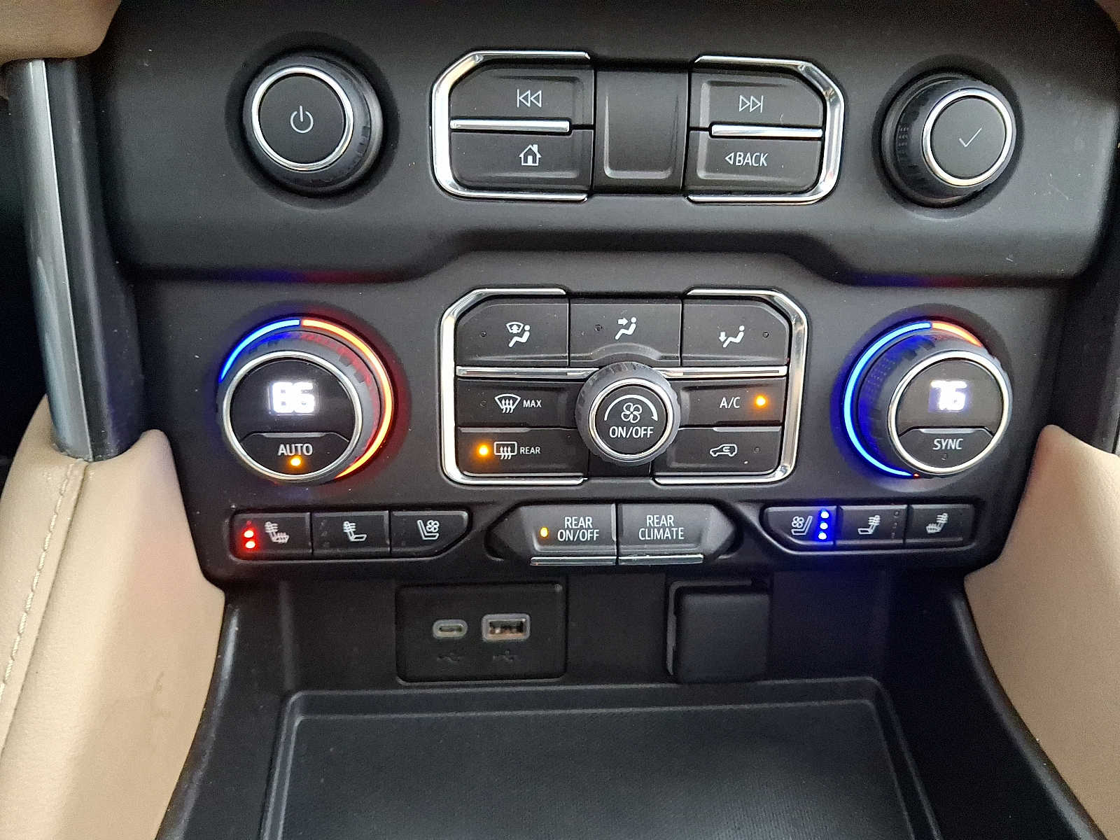 2023 Chevrolet Tahoe Premier - Photo 16