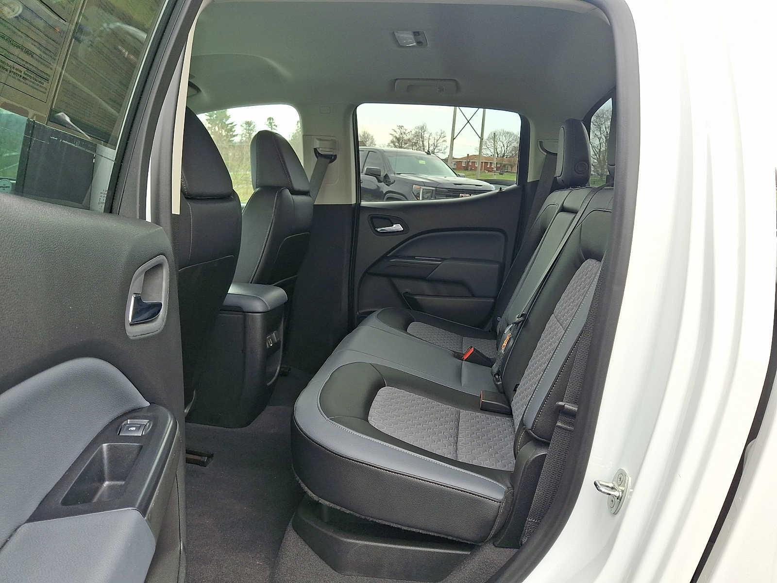 2020 Chevrolet Colorado Z71 - Photo 10