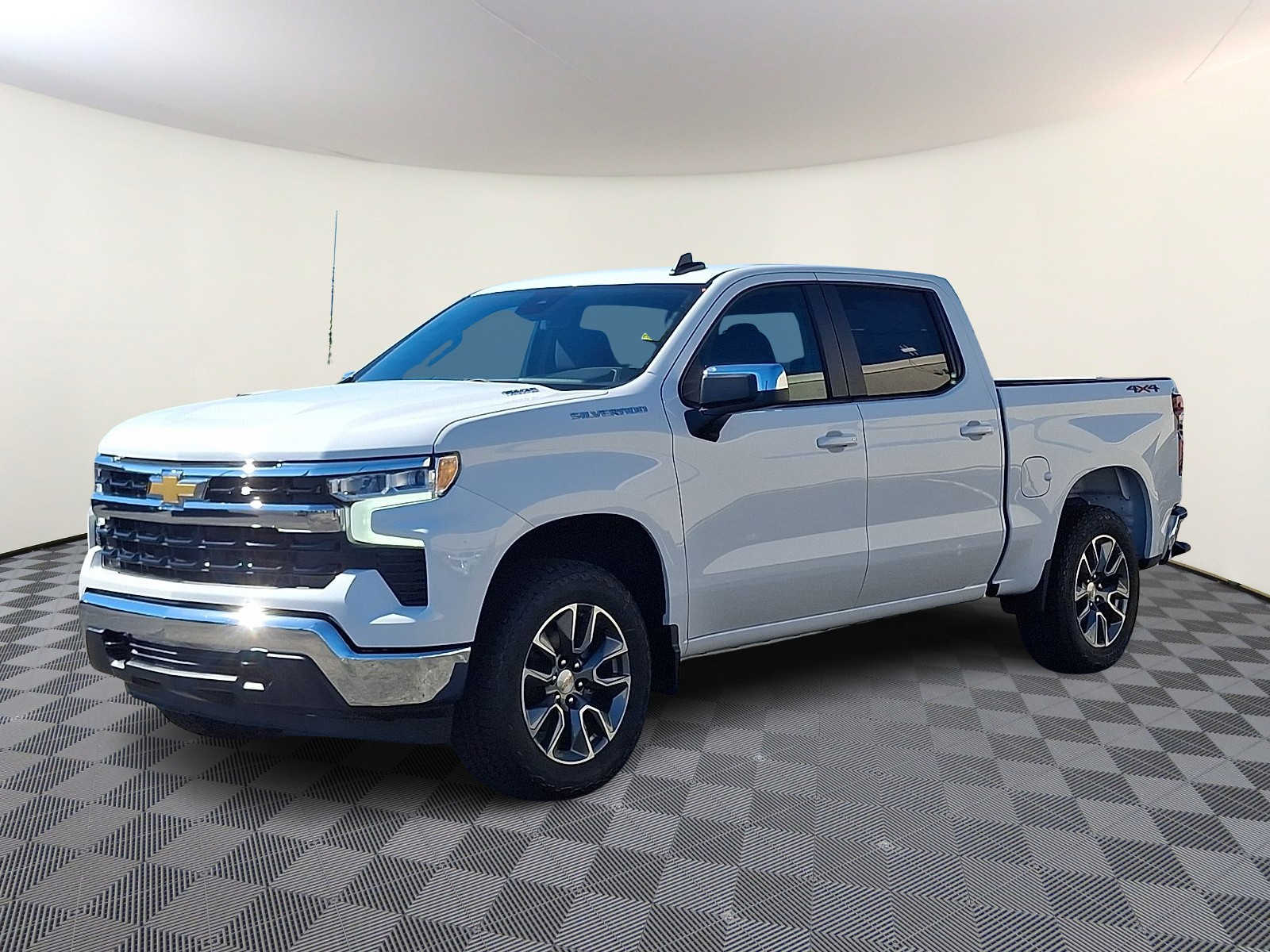 2026 Chevrolet Silverado 1500 LT - Photo 2