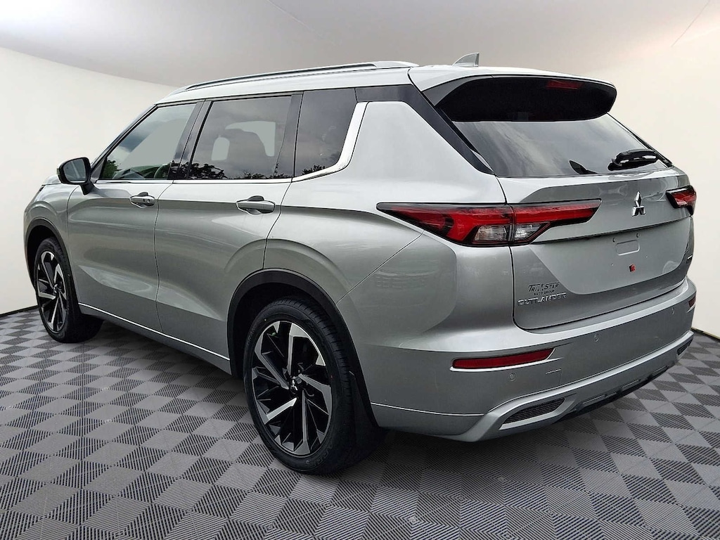 Used 2022 Mitsubishi Outlander SEL 2.5 S-AWC SUV