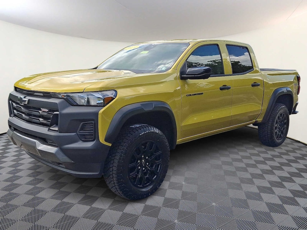 Used 2024 Chevrolet Colorado Trail Boss Truck