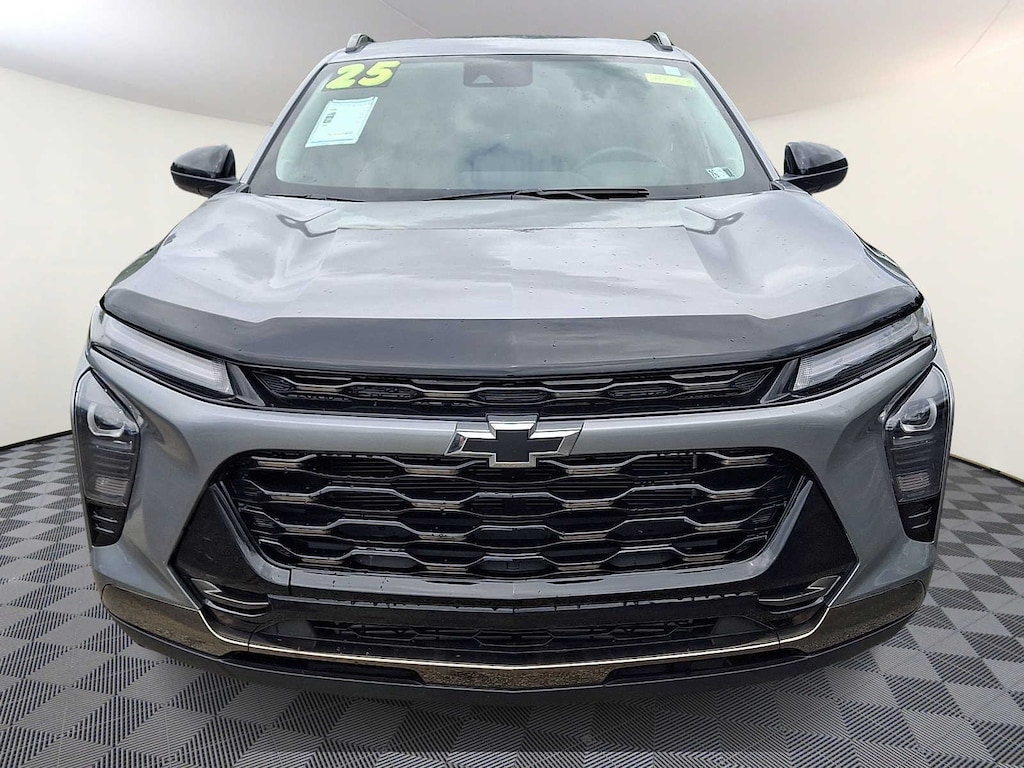 Used 2025 Chevrolet Trax Activ SUV