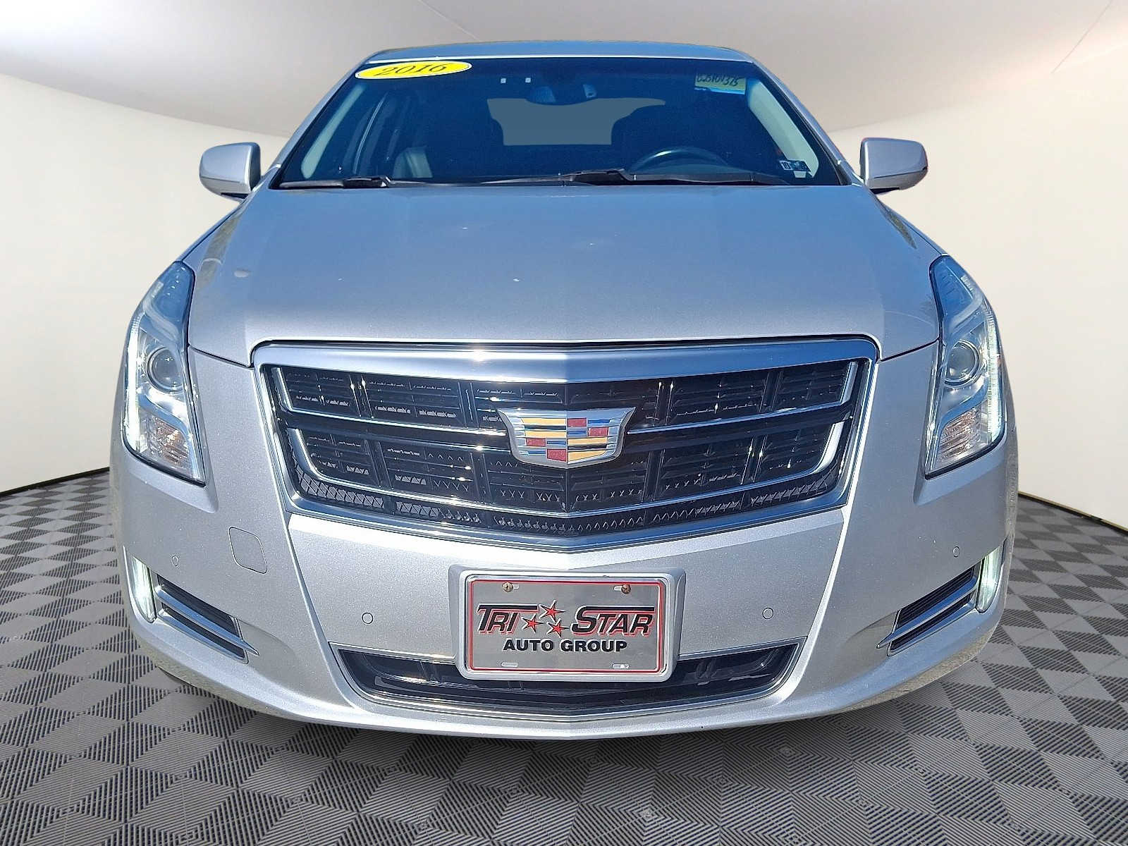 Used 2016 Cadillac XTS Luxury Collection with VIN 2G61N5S38G9195228 for sale in Uniontown, PA