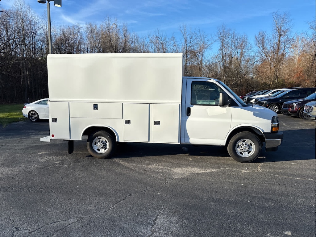 New 2025 Chevrolet Express Cutaway 3500 1WT Cutaway Van