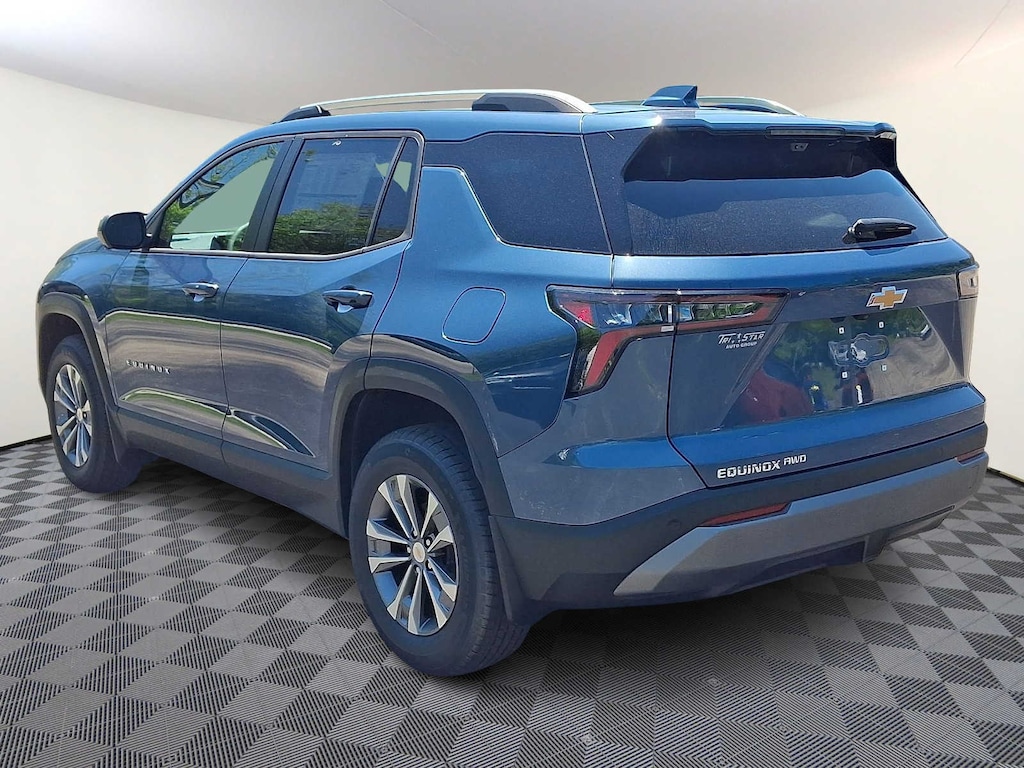 New 2026 Chevrolet Equinox LT SUV