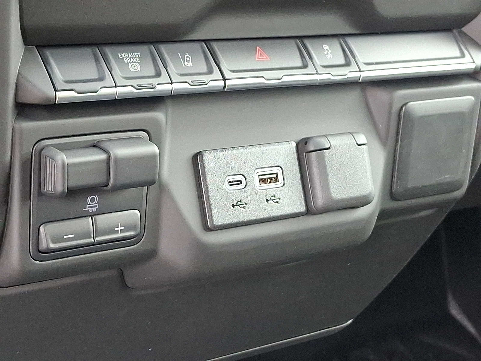 2025 Chevrolet Silverado 3500 HD Work Truck - Photo 18