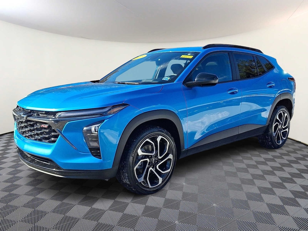 Used 2025 Chevrolet Trax 2RS SUV