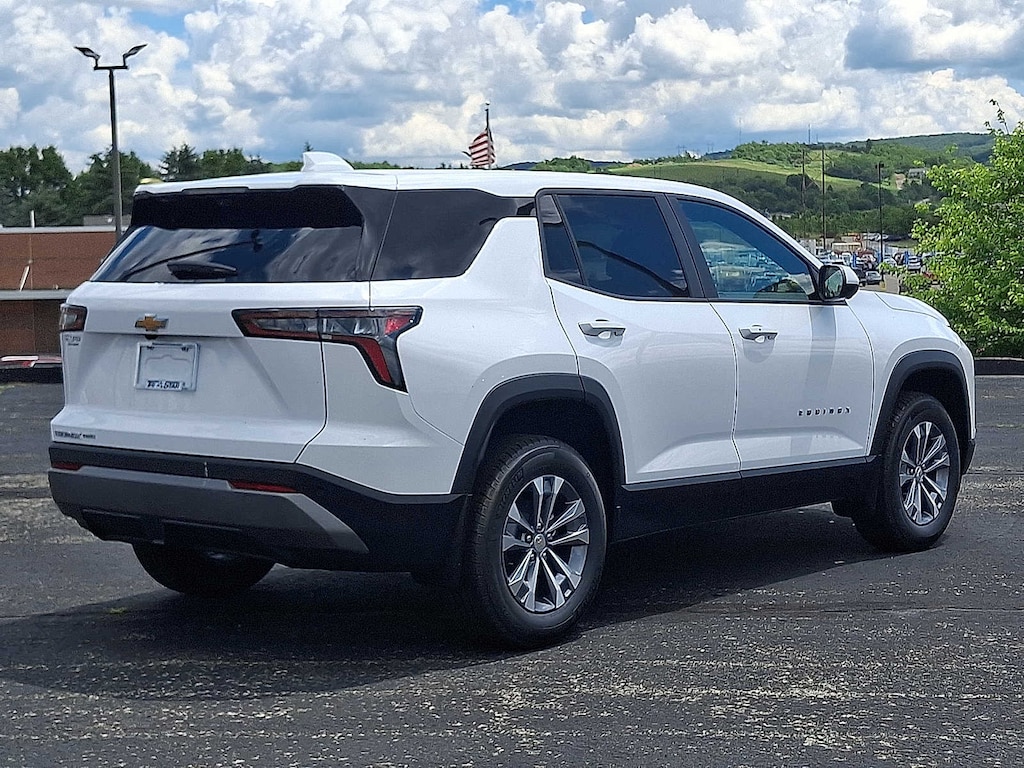 New 2026 Chevrolet Equinox LT SUV