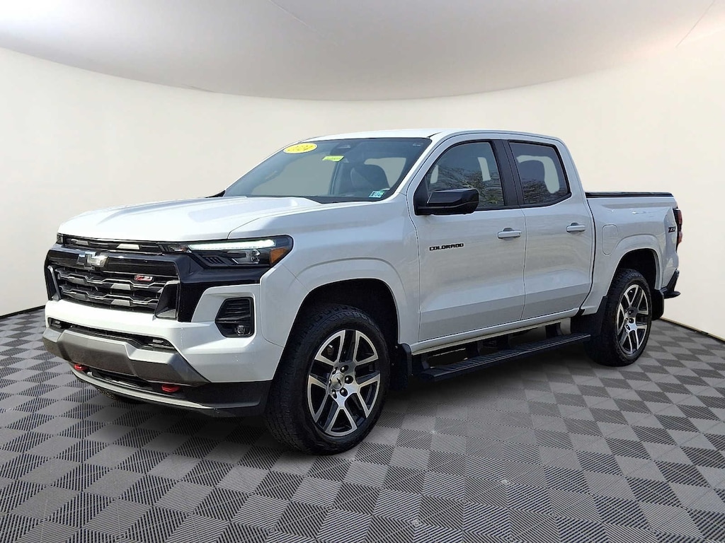 Used 2024 Chevrolet Colorado Z71 Truck