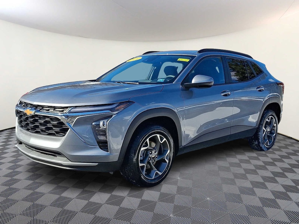 Used 2024 Chevrolet Trax LT SUV