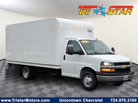 2023 Chevrolet Express Cutaway 3500 Work Van Cutaway Van