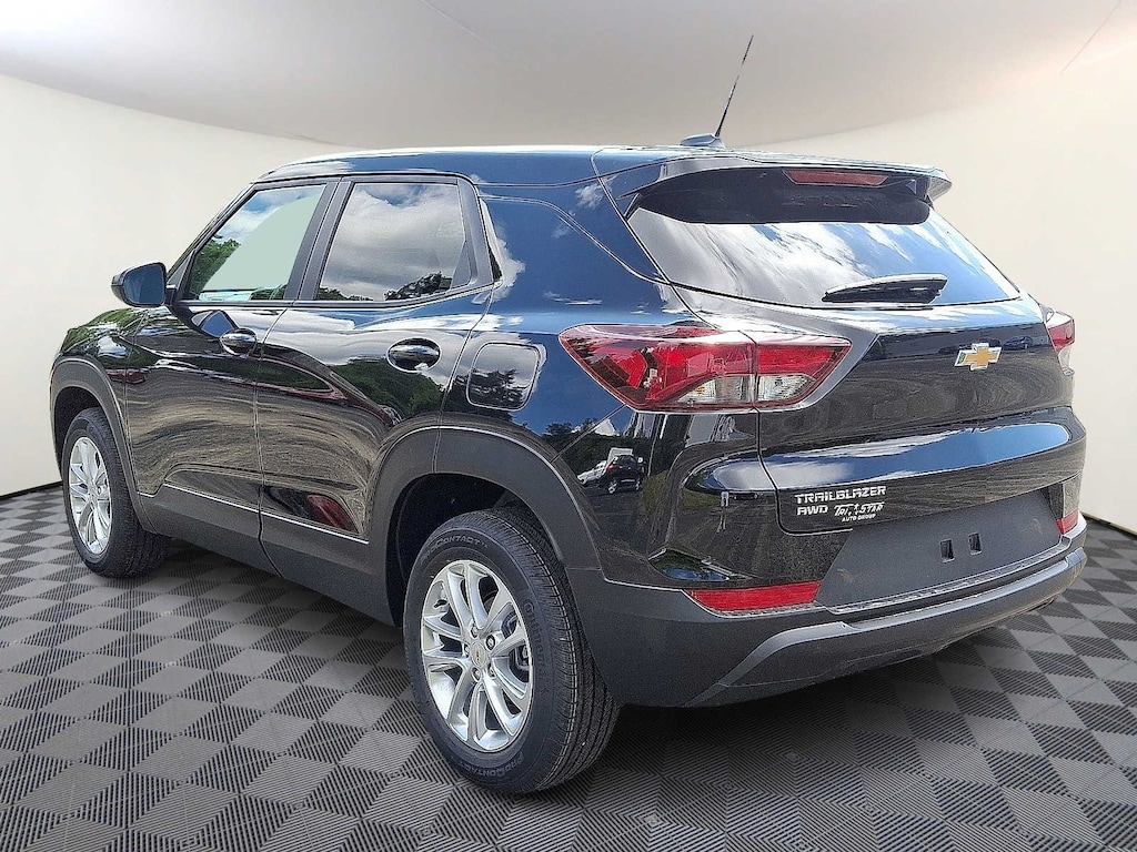 New 2026 Chevrolet Trailblazer LS SUV