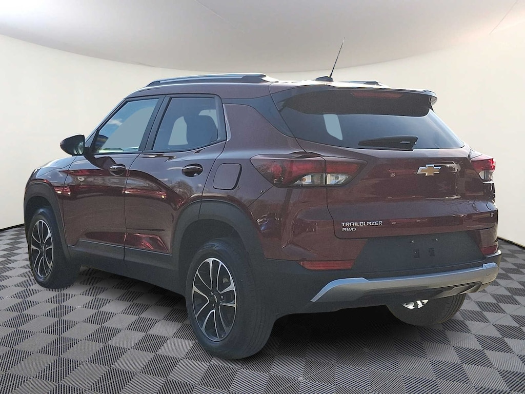 Used 2025 Chevrolet Trailblazer LT SUV