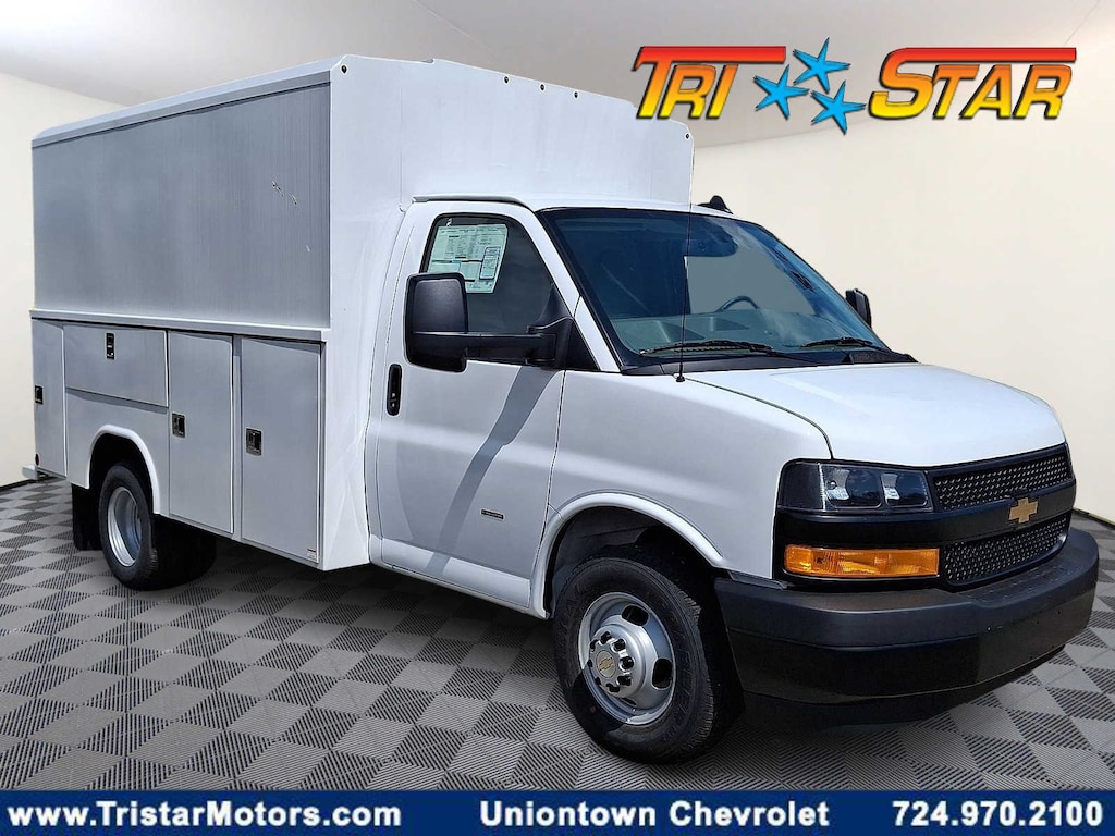 New 2026 Chevrolet Express Cutaway 3500 1WT Cutaway Van
