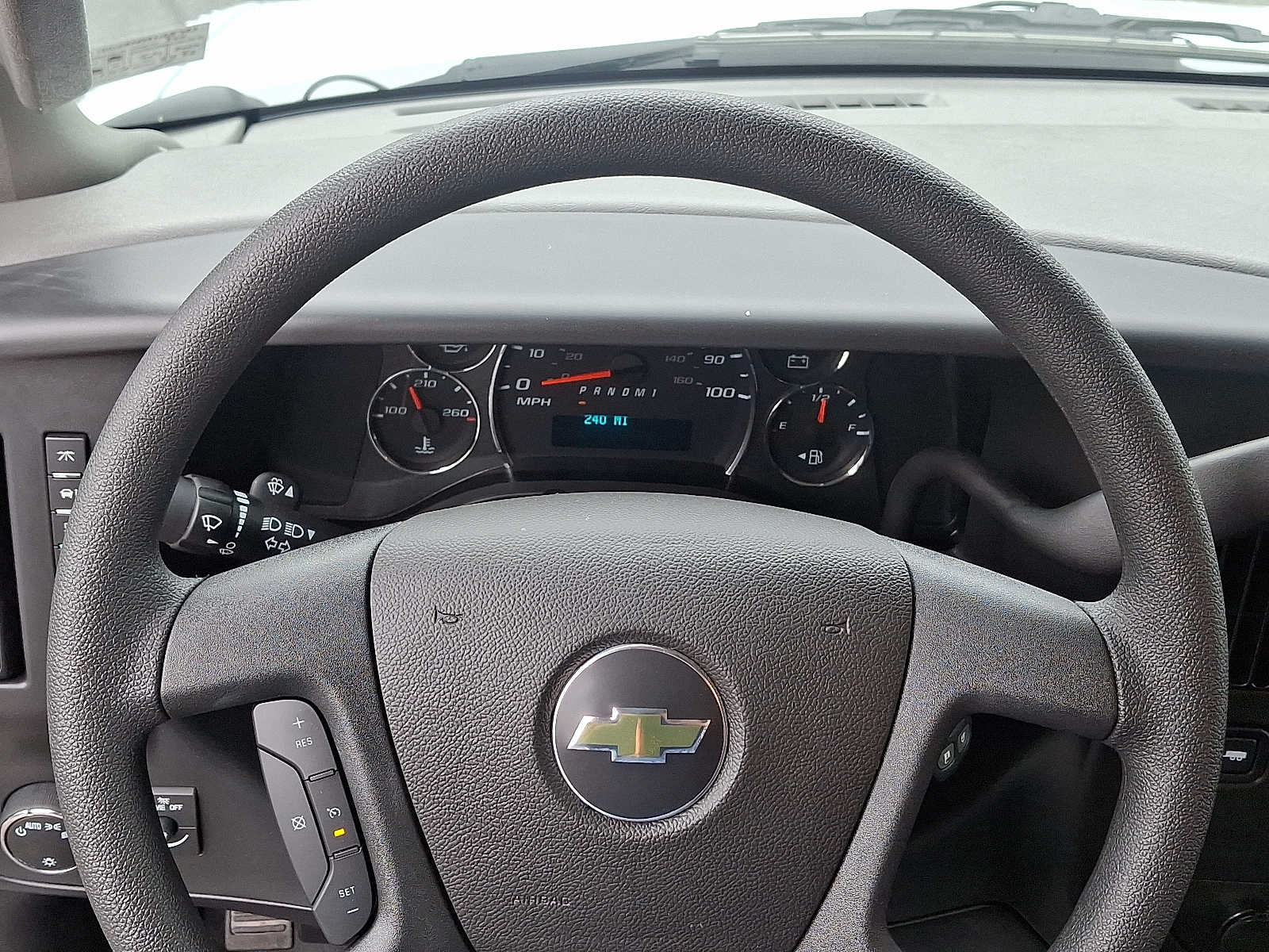 2025 Chevrolet Express Cargo Work Van - Photo 12