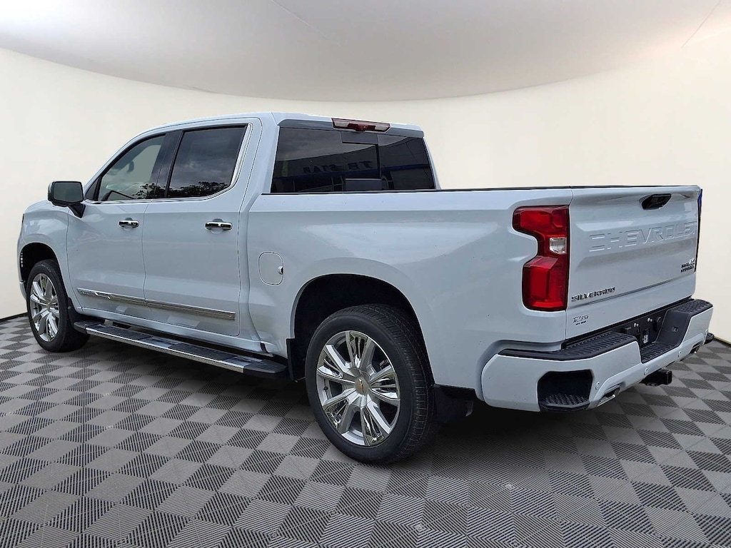 New 2026 Chevrolet Silverado 1500 High Country Truck