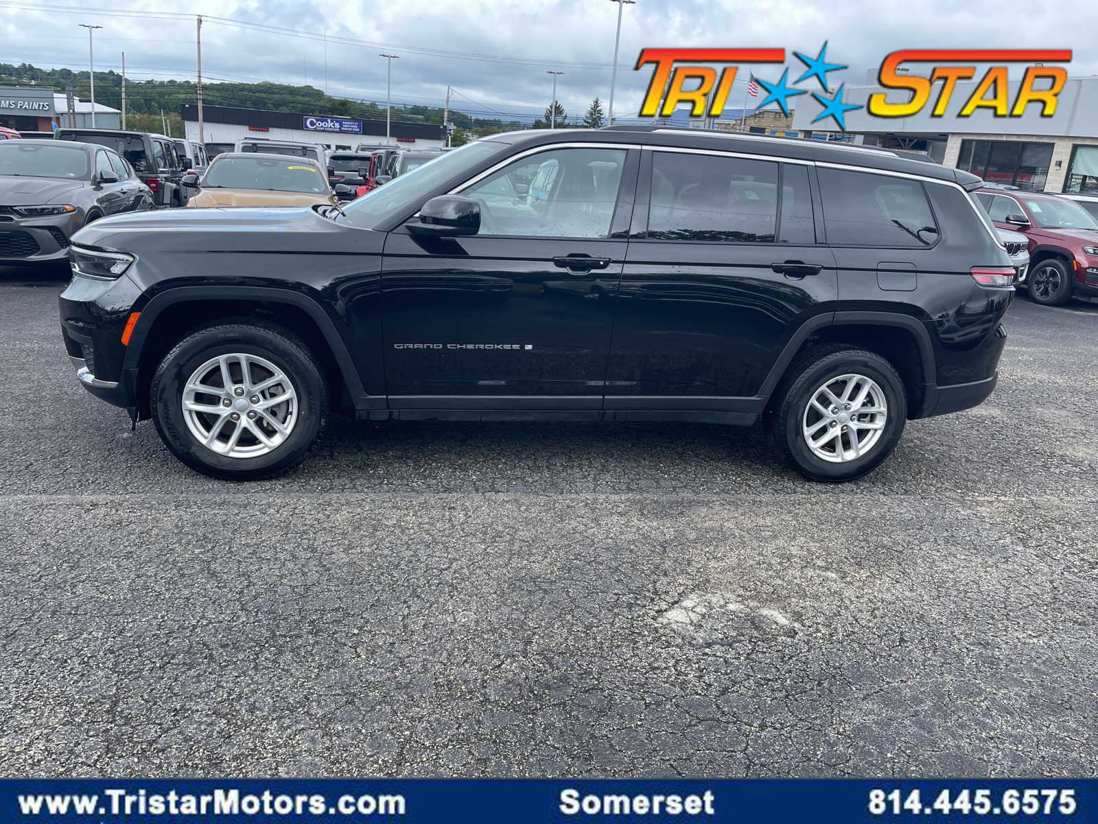 Pre-Owned 2023 Jeep Grand Cherokee L Laredo
