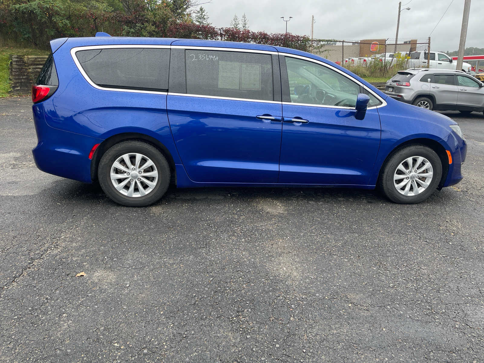 Used 2019 Chrysler Pacifica Touring Plus with VIN 2C4RC1FG3KR703156 for sale in Somerset, PA