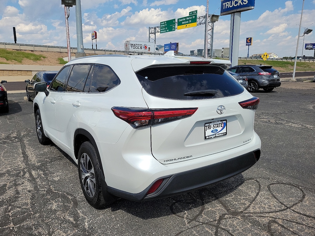 Used 2022 Toyota Highlander XLE All-Wheel Drive