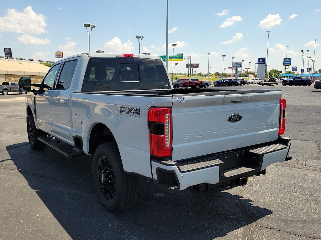 New 2026 Ford Super Duty F-250® Lariat® TRUCK