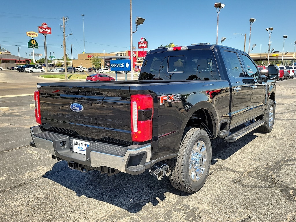 New 2026 Ford Super Duty F-350® Lariat® TRUCK