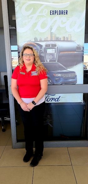 Staff member Ellena Rivera from ID_9e7ebc56a2e3