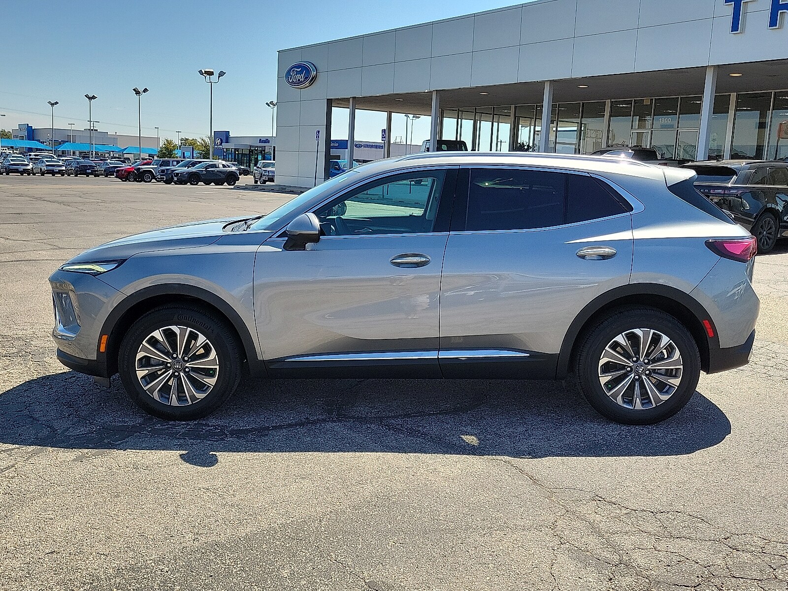 2024 Buick Envision Preferred photo 2