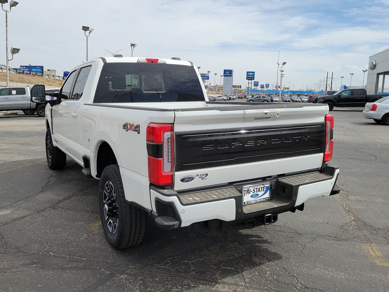 2025 Ford F-350 photo 2