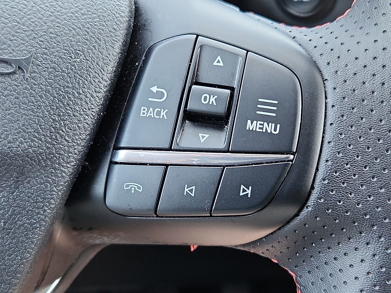 2025 Ford Escape ST-Line - Photo 14
