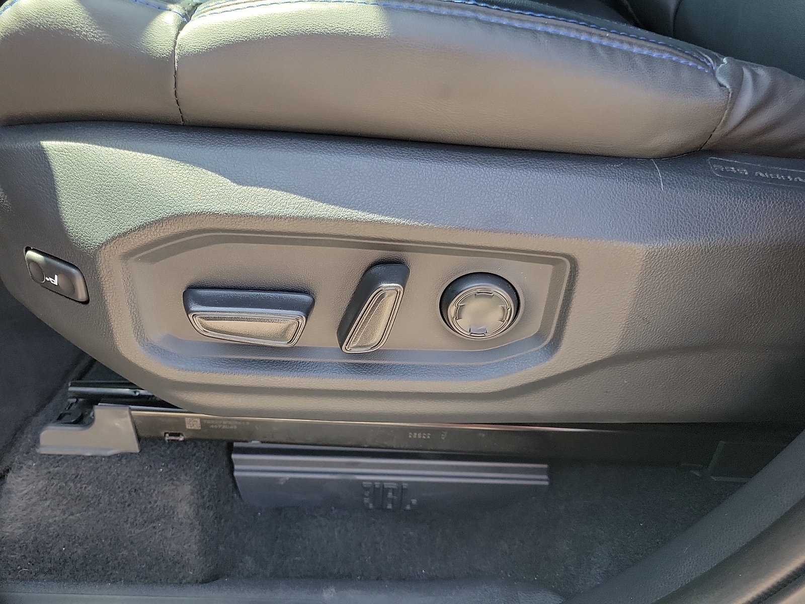 2024 Toyota Tundra Platinum - Photo 13