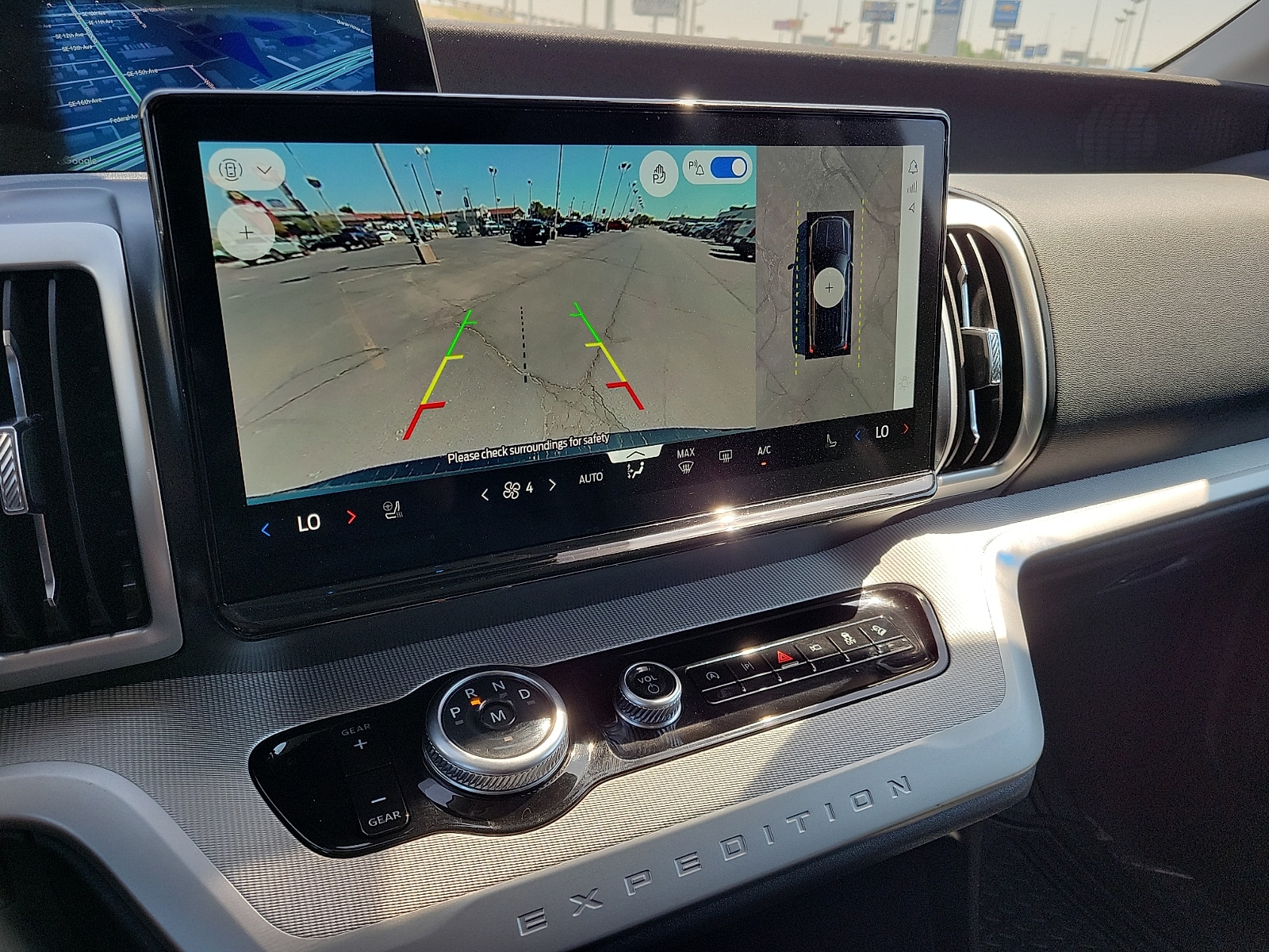2025 Ford Expedition Active - Photo 15