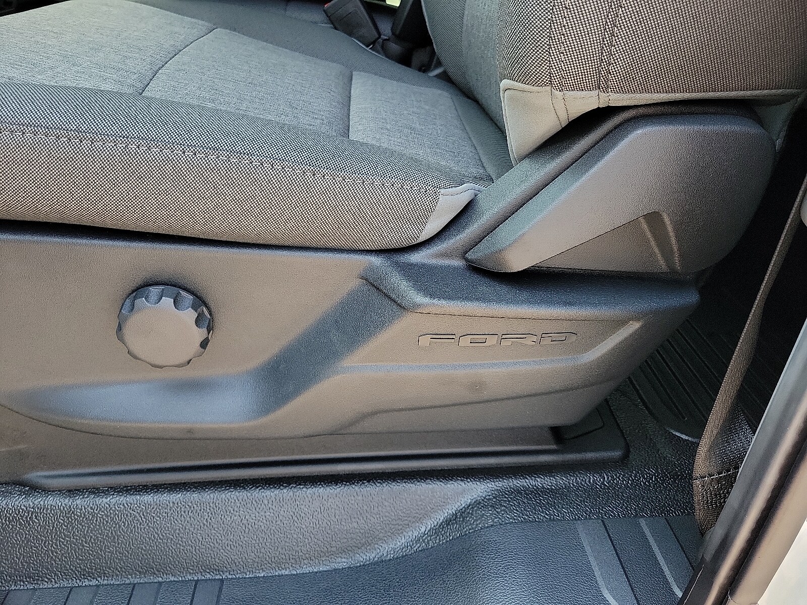 2025 Ford F-250 Super Duty XL - Photo 13