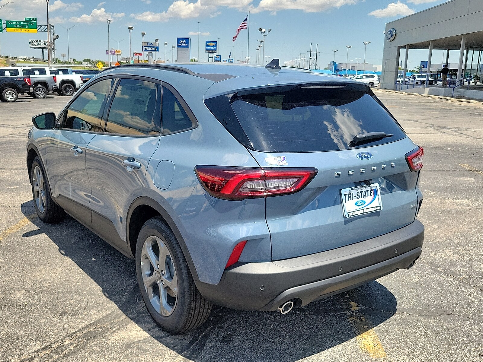 2025 Ford Escape ST-Line photo 3