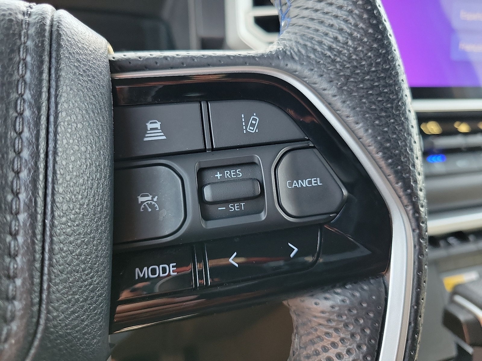 2024 Toyota Tundra Platinum - Photo 19
