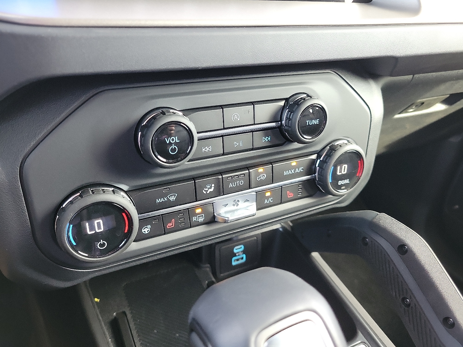 2025 Ford Bronco 4-Door Outer Banks - Photo 20