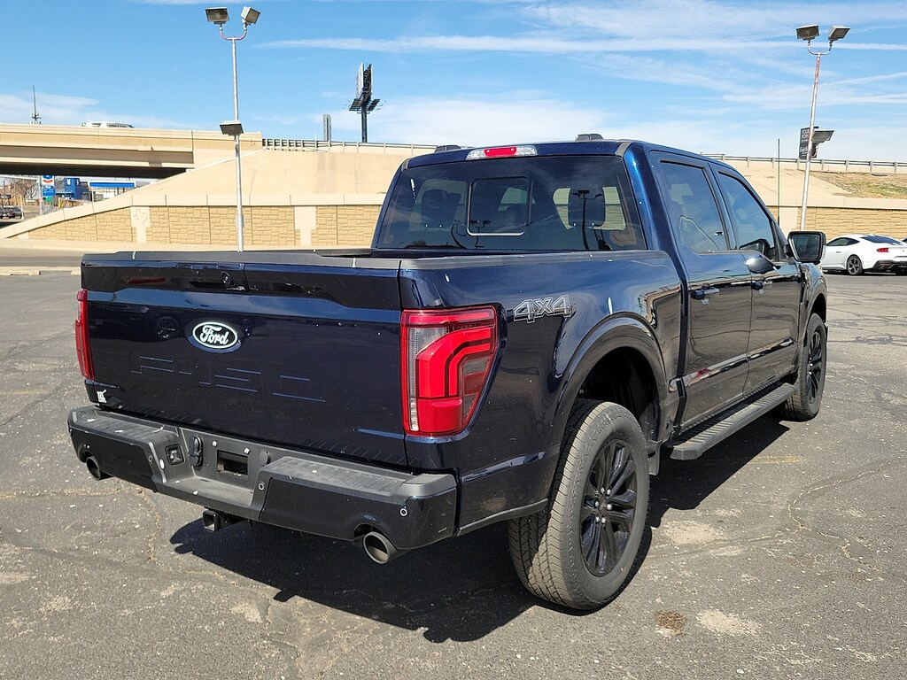 New 2025 Ford F-150 Lariat TRUCK